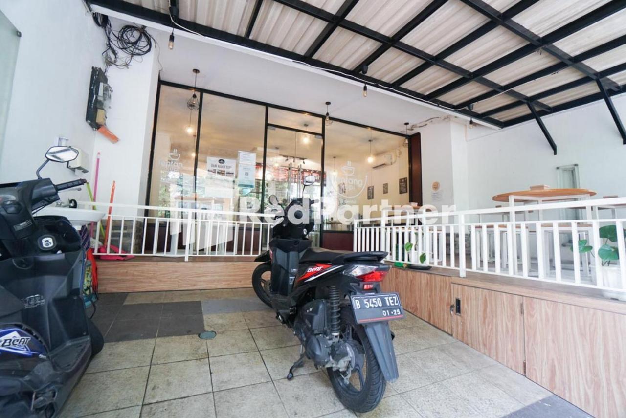 Eascot Hotel RedPartner Jakarta Exterior foto